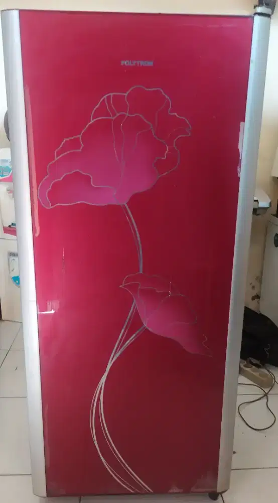 Kulkas 1pintu POLYTRON