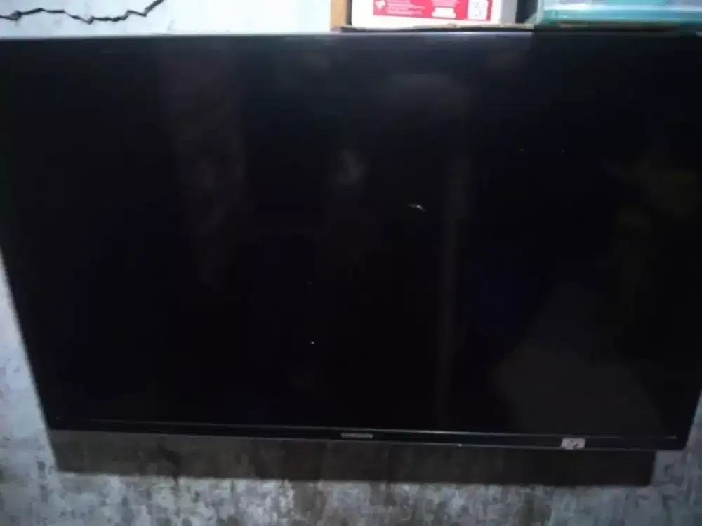 Di jual tv merek samsung  32 inci