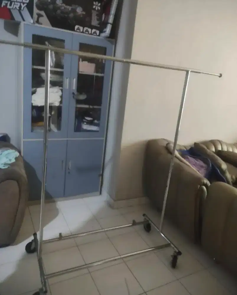 jemuran besi gantung