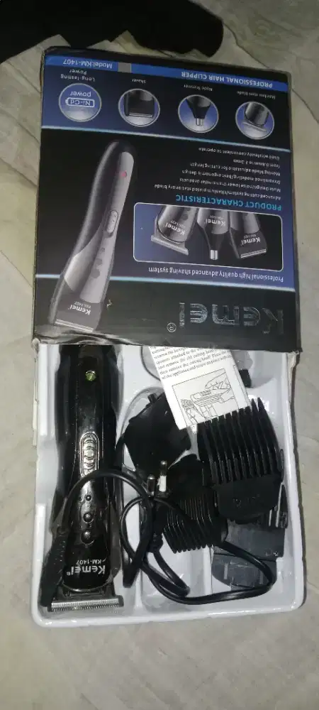 Cukur rambut Kemei km 1407