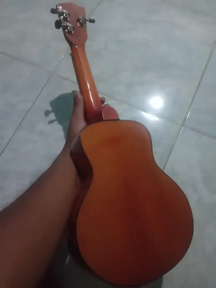 Gitar Cuk Keroncong 3 Senar