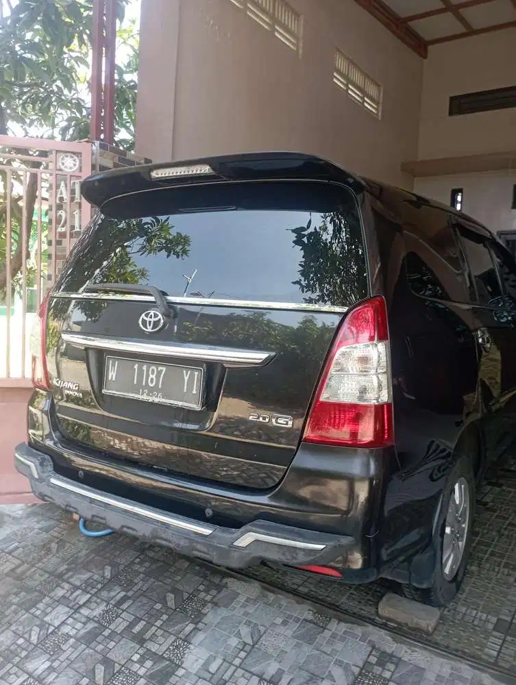 Toyota Kijang Innova 2012 Bensin