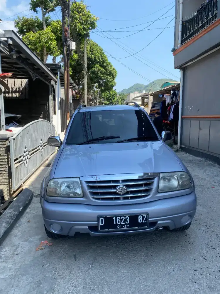Suzuki escudo 2.0 tahun 2001