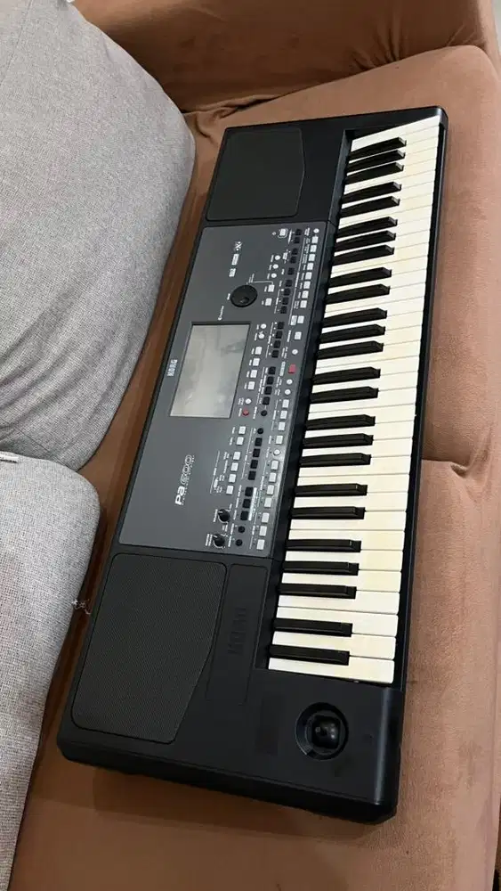 Korg Pa 600 V2 bekas