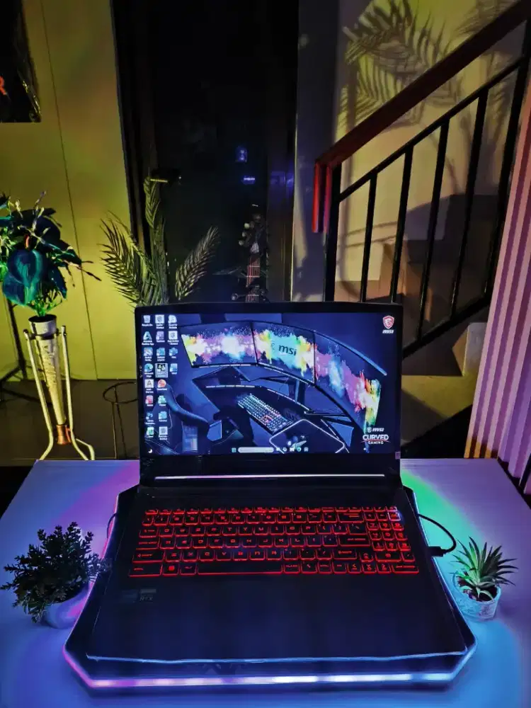 MSI KATANA-RTX GF66[GEN 11] RAM 8Gb SSD 512GB DUAL VGA Nvidia RTX 3050