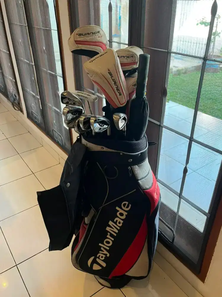 UTK GOLFER PEMULA/HOBI - Full set Taylor Made Burner Superfast 3.0