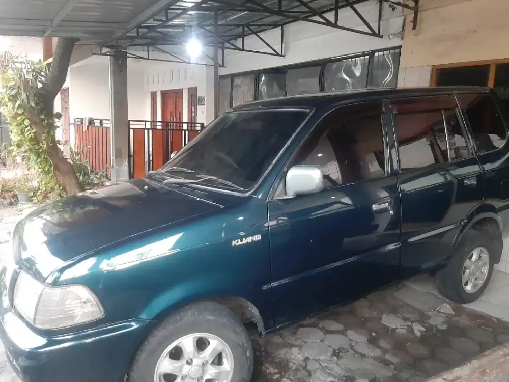 Toyota kijang kapsul tahun 2001 AB an sendiri