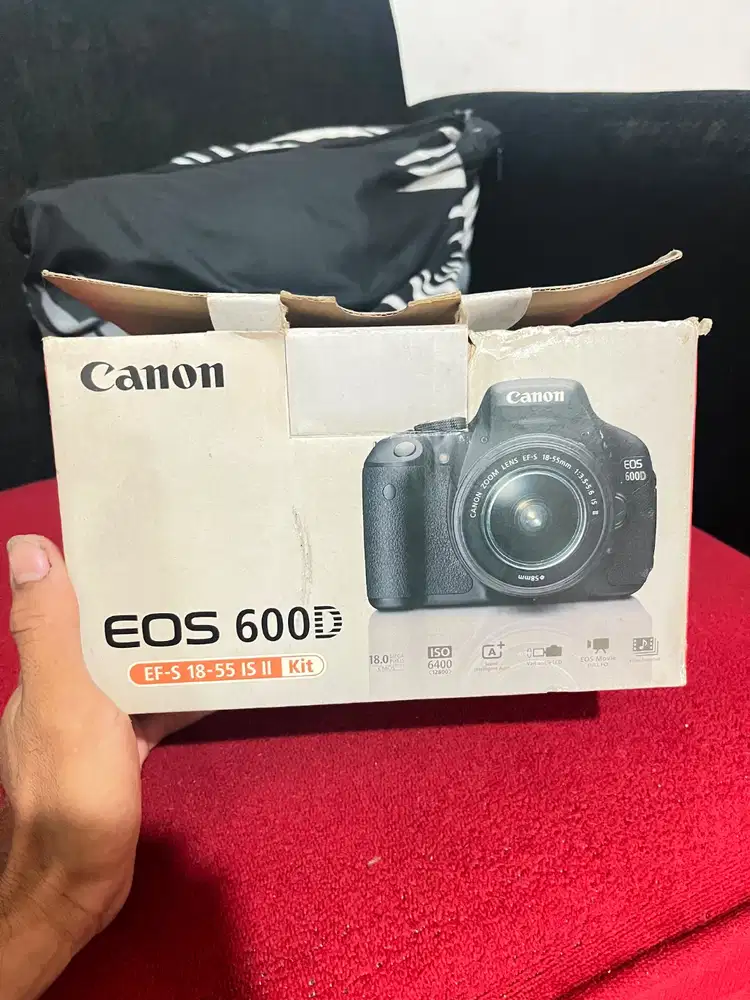 Kamera DSLR Canon 600D