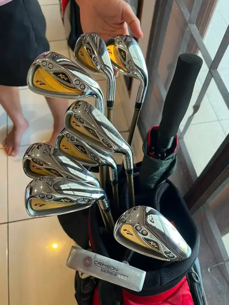 BS NEGO UTK GOLFER PEMULA/HOBI-Full set Taylor Made R7 Special Edition