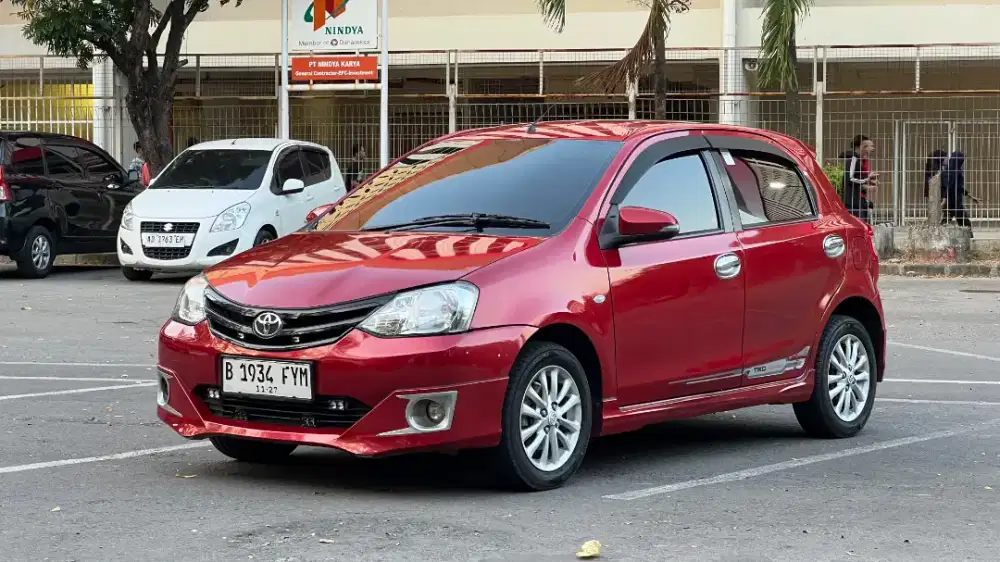 Toyota Etios Valco G M/T 2015