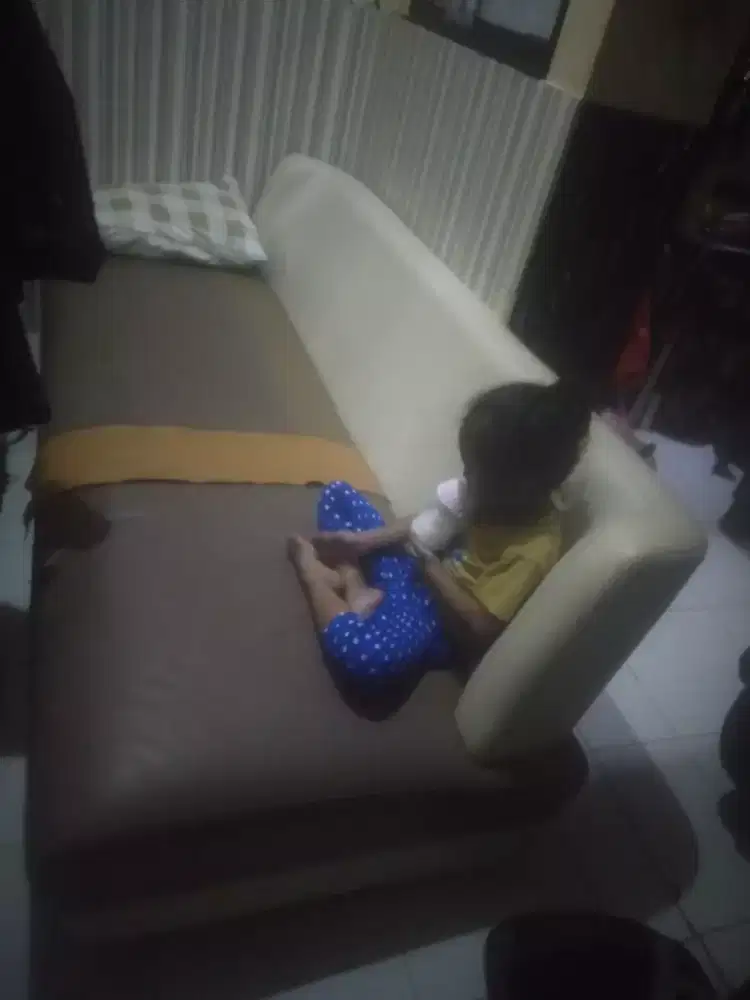 Di jual sofa bekas