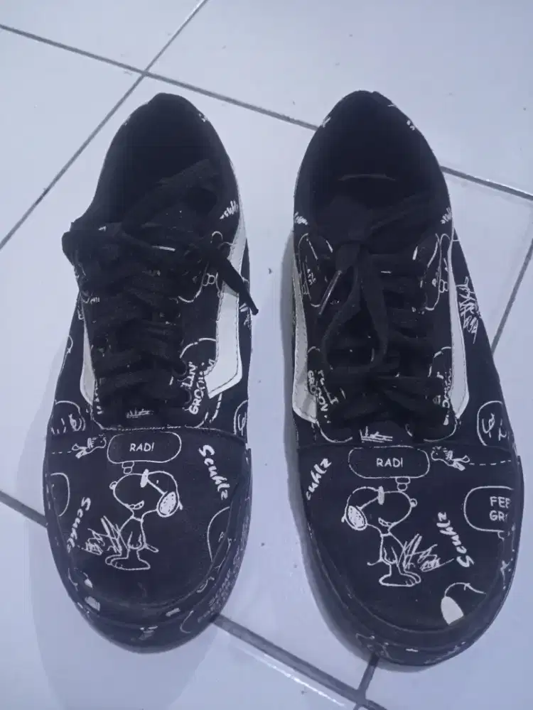 Sepatu hitam cwe