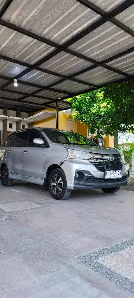Xenia 1.3 R Sporty MT 2015