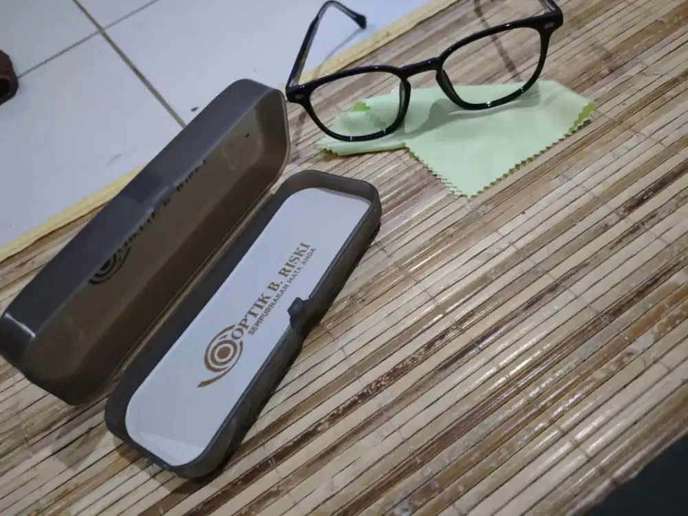 WTS Frame Kacamata
