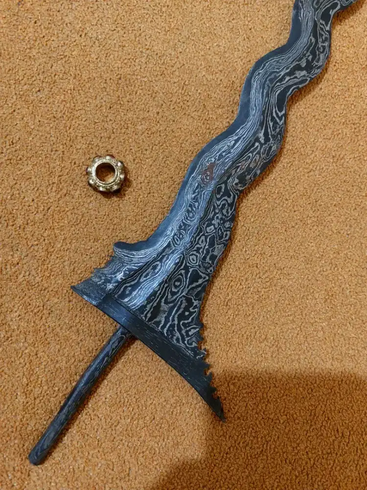 Keris luk 13 bilah 43cm