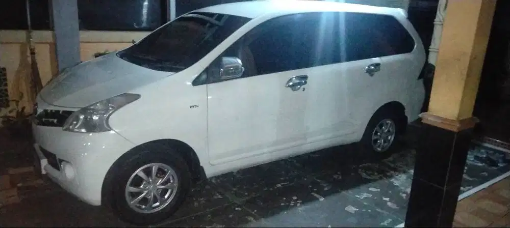 Avanza type G 2012