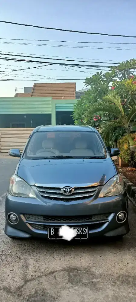 Toyota Avanza S 2010 matic Bensin