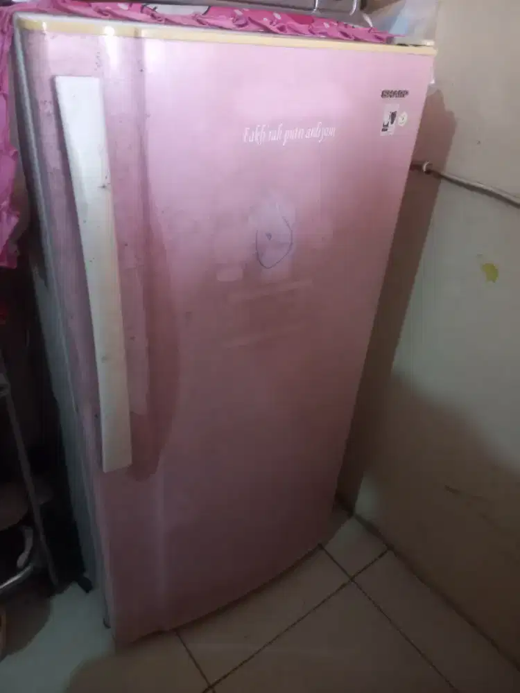 Kulkas sharp 1 pintu lampu sudah LED