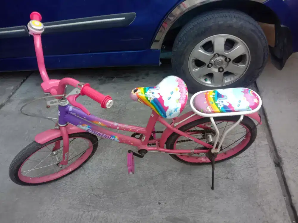 Sepeda anak perempuan rainbow 18