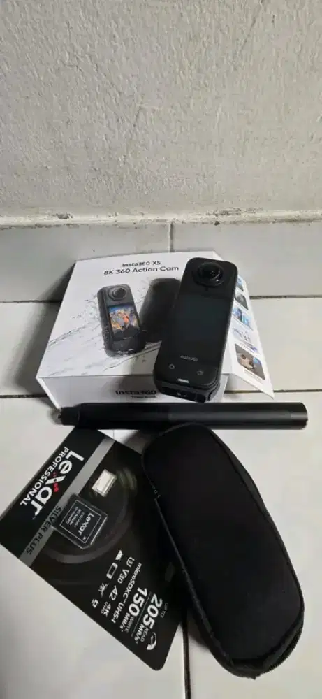 Kamera insta 360 x5