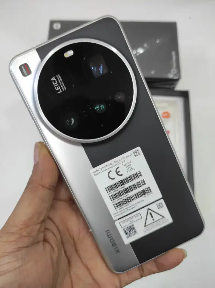 Xiaomi Mi 15 Ultra 
Garansi Resmi
Ram 16/1 Tera
Mulus 98%
Fulset
