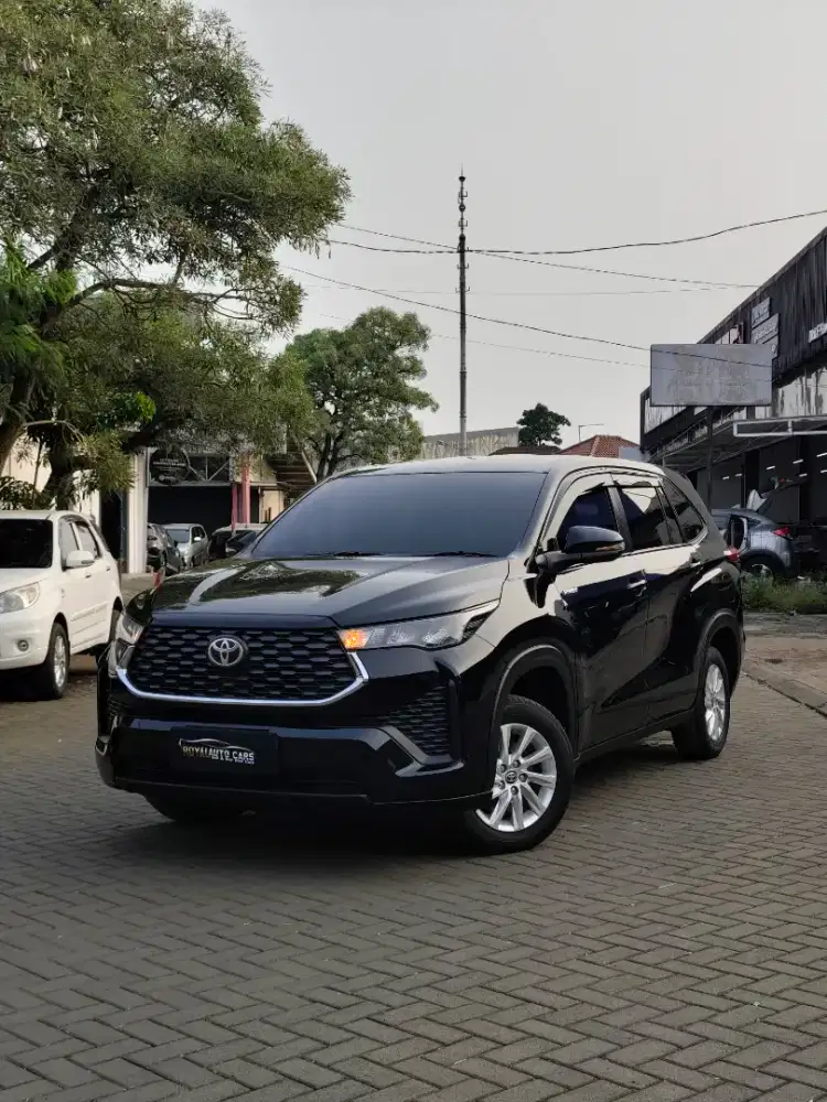 Toyota Kijang Innova Zenix 2.0 Hybrid CVT NIK 2023 TANGAN PERTAMA