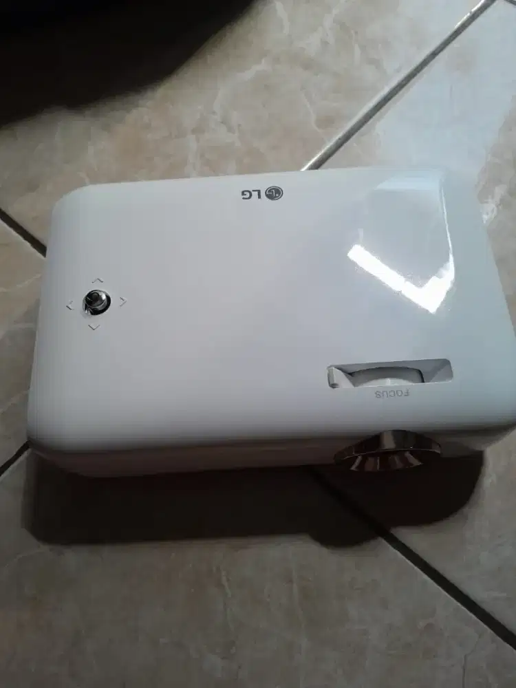 Proyektor LG PH550G