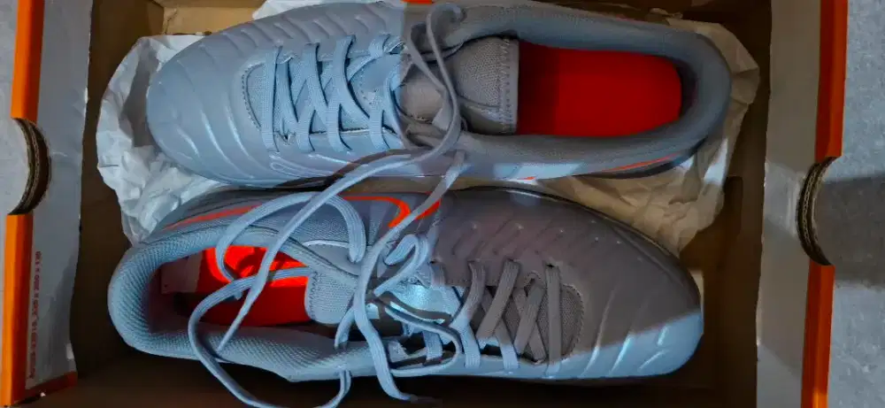 Nike Tiempo Legend 10 Club IC