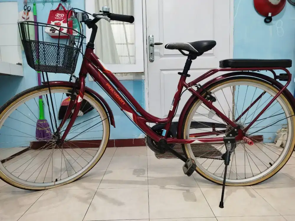 Sepeda Polygon warna Merah