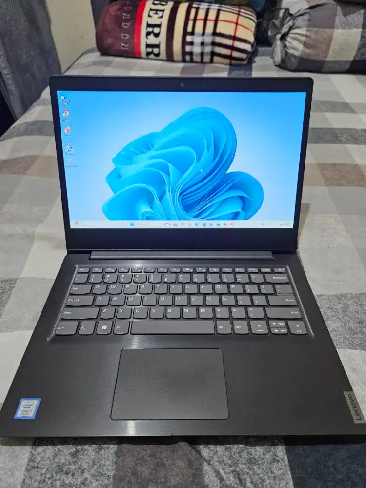 Laptp Lenovo IdeaPad S145-14IWL RAM 8GB SSD 233GB Intel Core i3-8145U