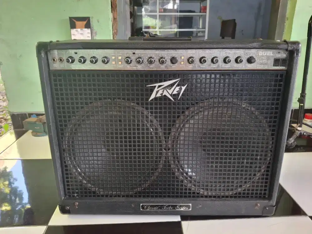 Ampli Peavey Duel USA bk Marshall Fender Orange Roland Jazz Chorus