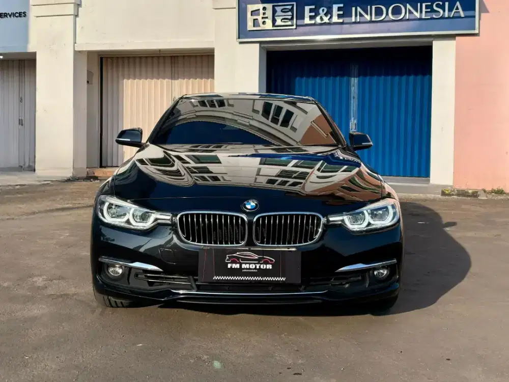 BMW 320i F30 Luxury 2018 AT 2.0, Odo 42Ribu, Pajak Panjang
