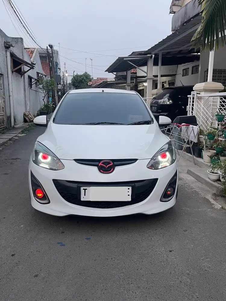 Mazda2 R AT 2011 | Pajak panjang | Siap pakai | Siap nongkrong