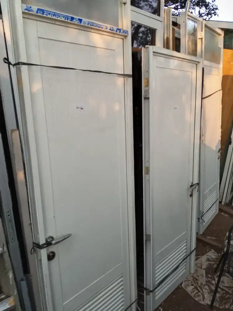 Pintu kamar mandi Aluminium full