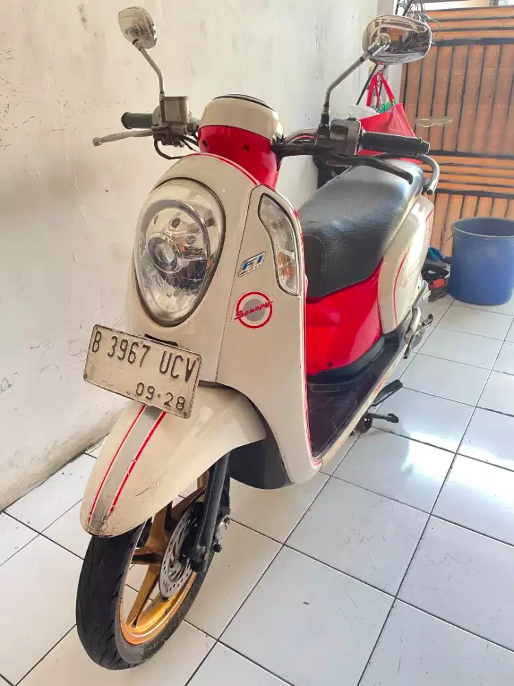 Honda Scoopy 2013