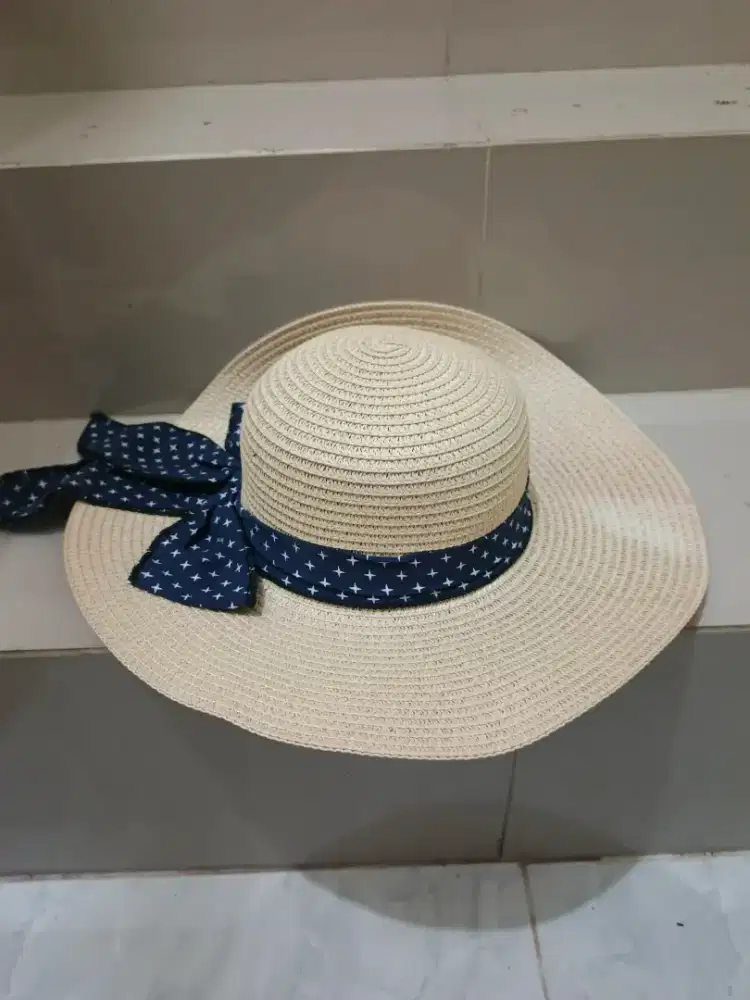 Topi pantai wanita perempuan