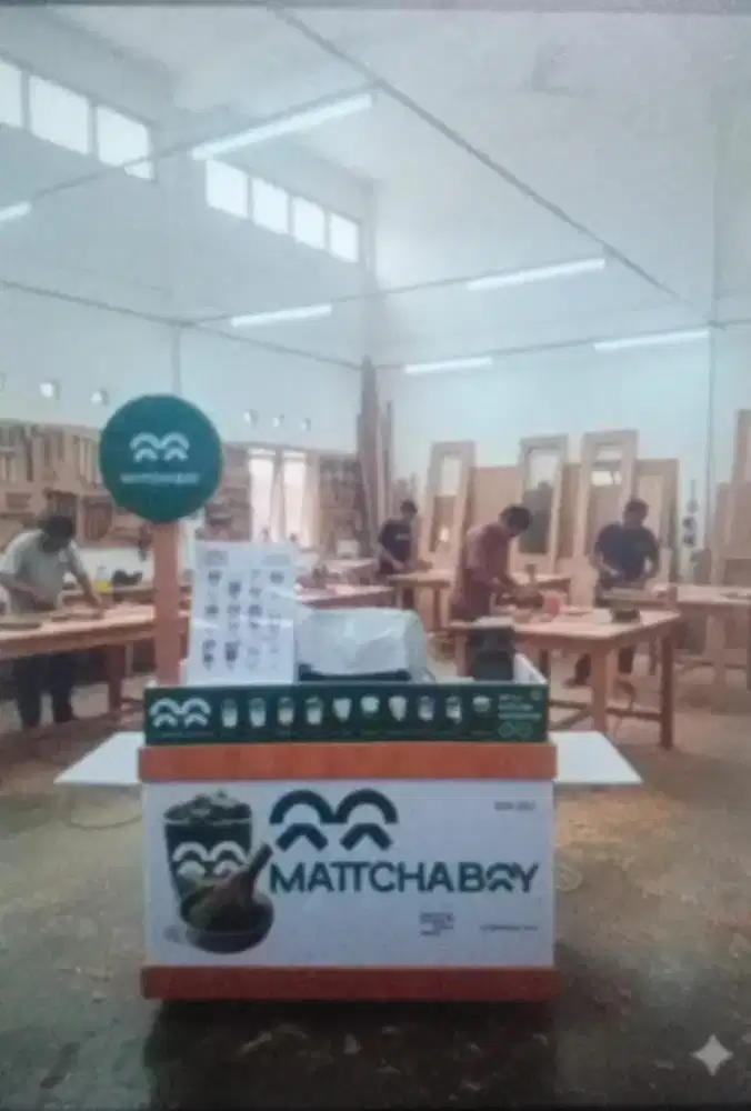 Meja berkaki roda , cocok buat jualan