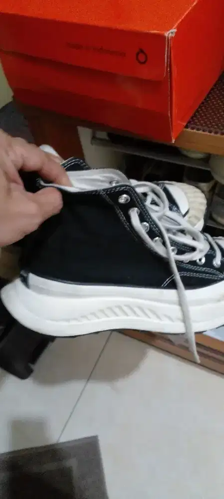 SEPATU CONVERSE