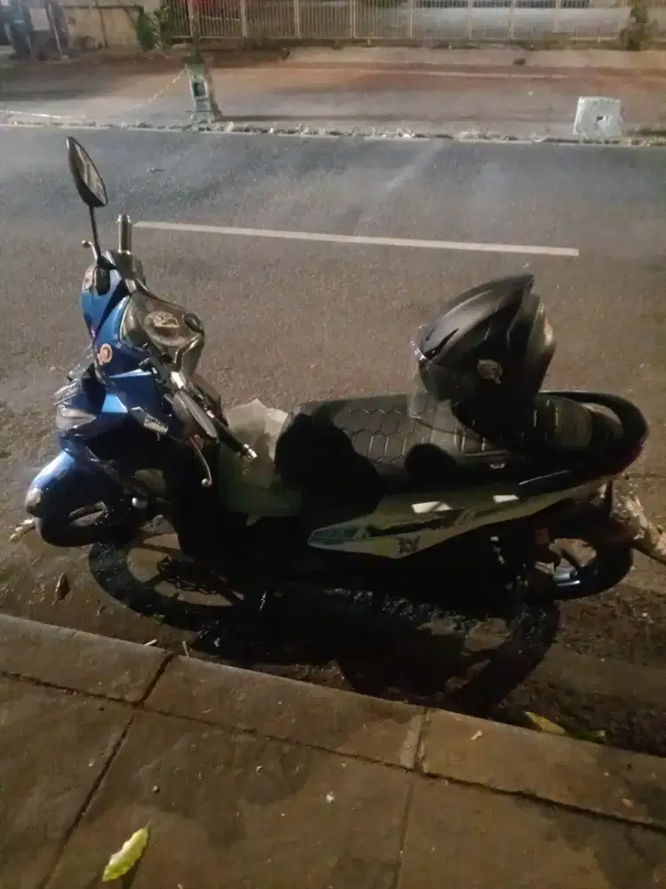 Antar -jemput sekolah / kerja