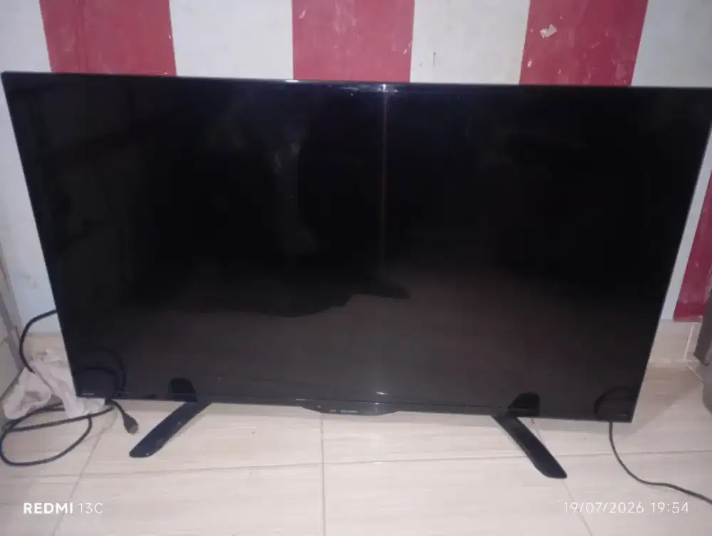 TV LED Sharp 45 Inch (LC-45LE280X) - Second Mulus Siap Pakai