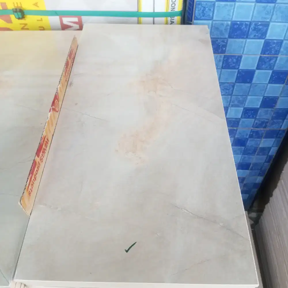 Keramik roman 30x60