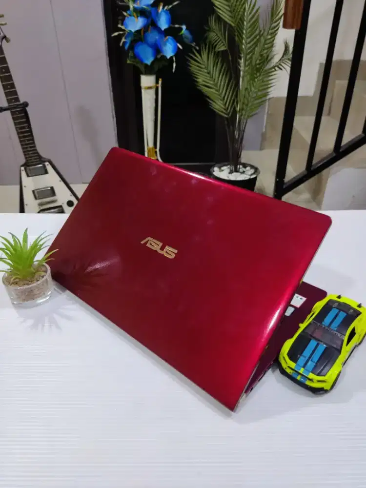 LAPTOP ASUS ZENBOOK CLASIC NUMPAD UX333FA SUPERSLIM Ram 8GB+SSD 512Gb