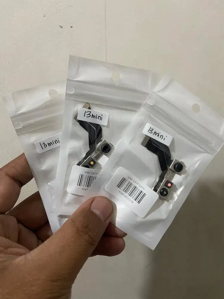 Kamera Depan Iphone 13 mini