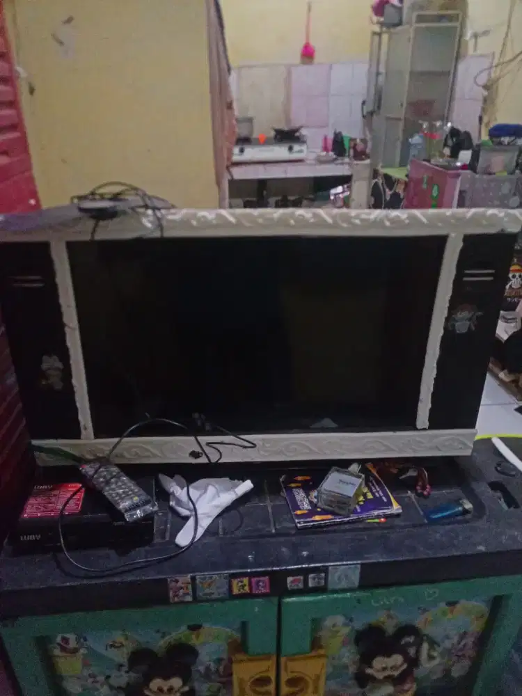 Jual ti led merek mitosiba blom pernah di servis tinggal pake