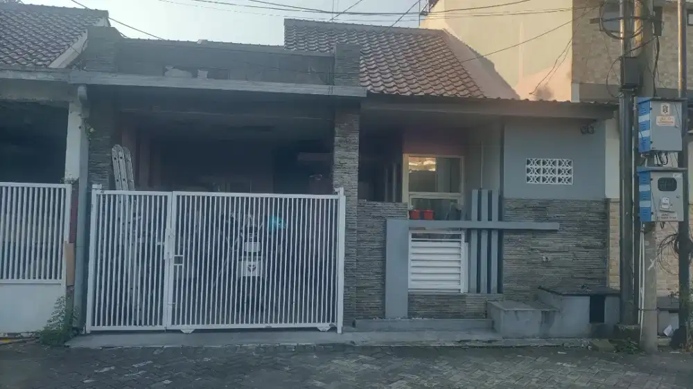 Di jual rumah cocok buat usaha Kost mahasiswa UPN Tira Medayu Regency