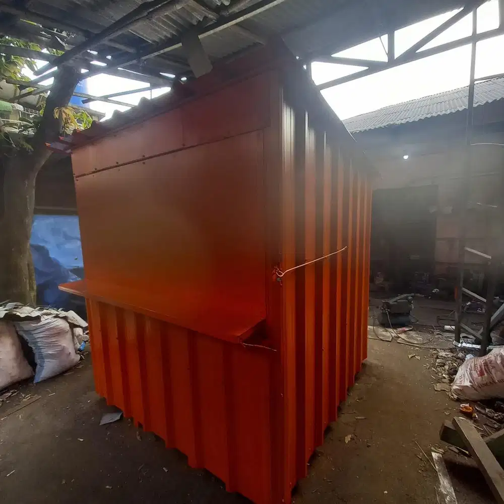 Booth container