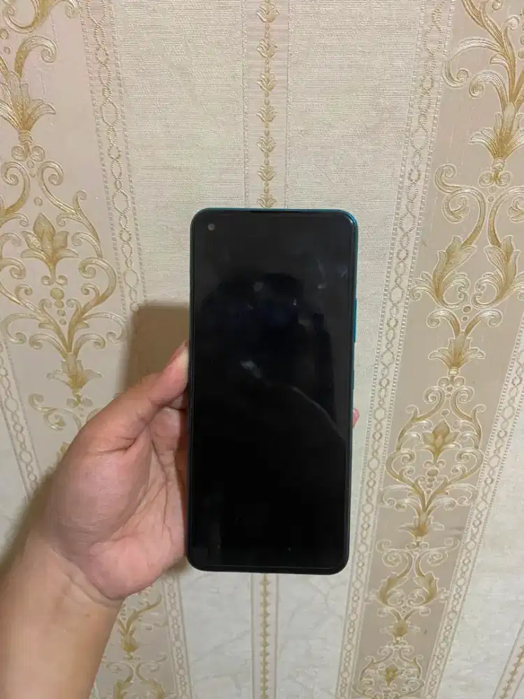 Infinix hot 10 Ram 4 / 128