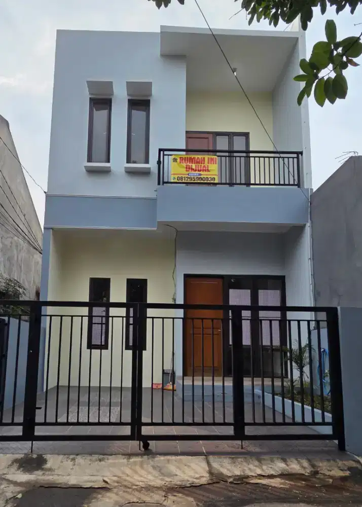 Rumah 2 lantai srategis di Cipedak