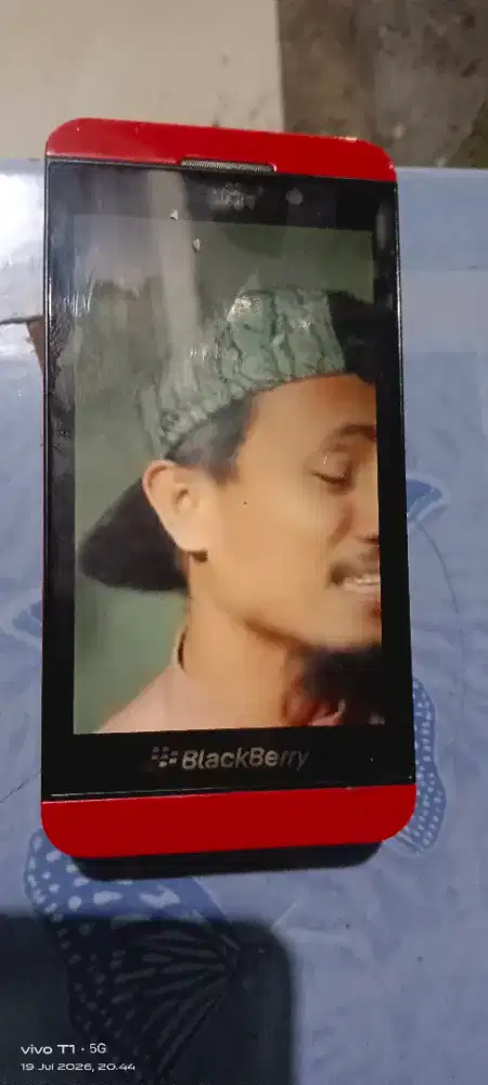 BB Z10 Red Limited edition