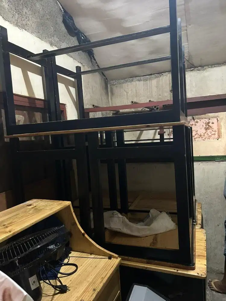 MEJA KURSI 1 SET (jumlah baca deskripsi)